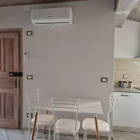 Lovely Flat 100 Mt To The Sea *